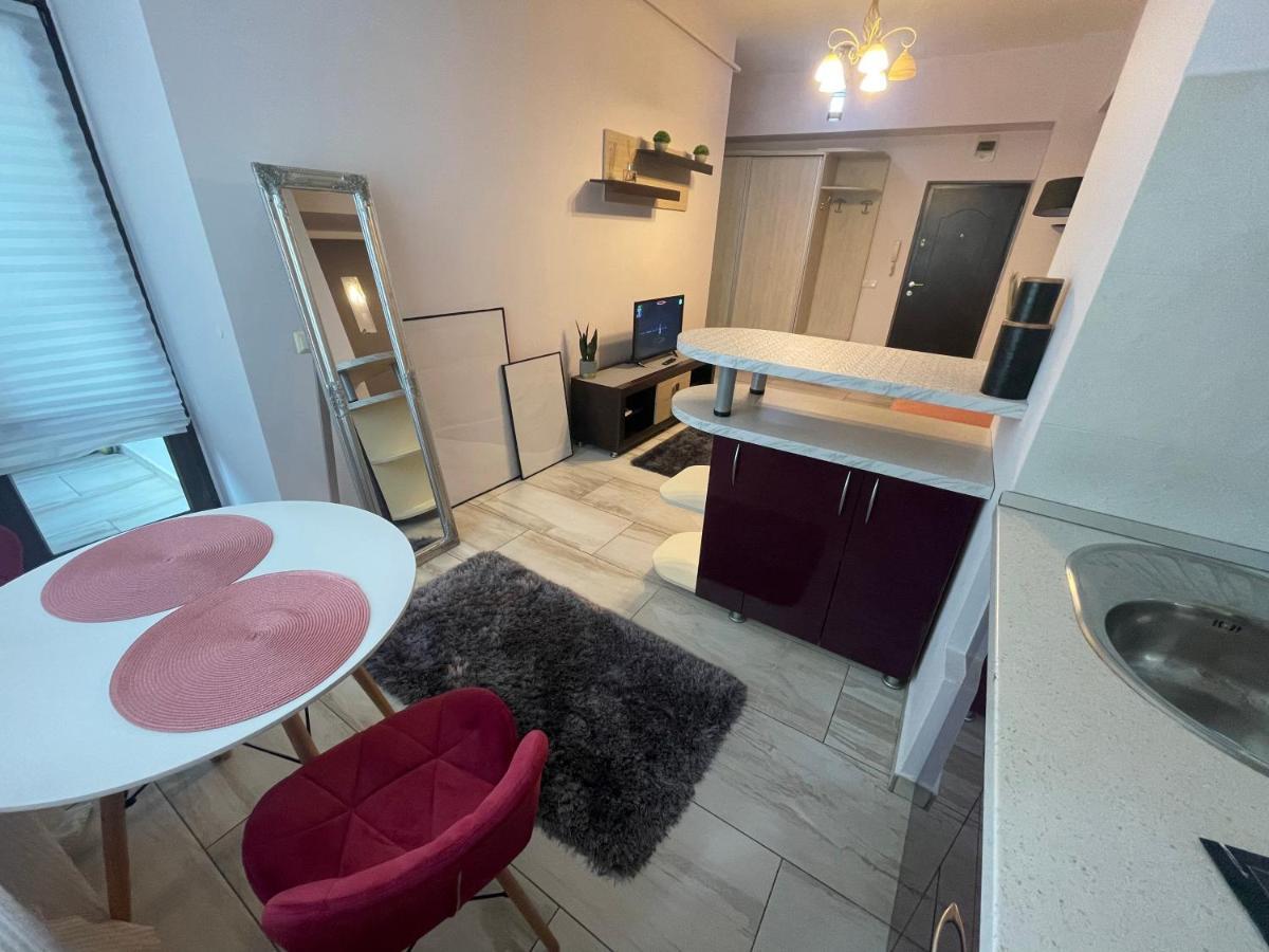 Le Lupin / Center Apartment Iasi Luaran gambar