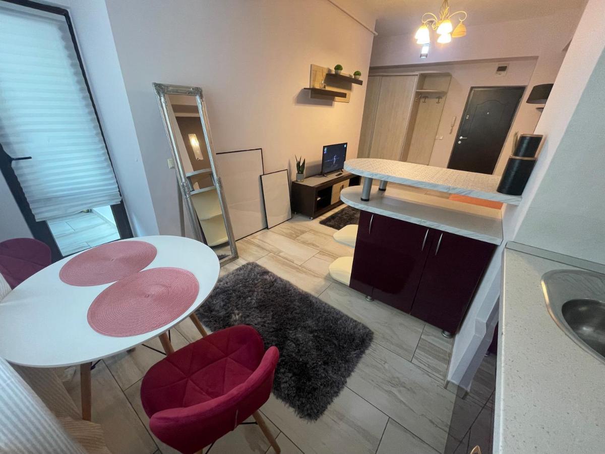 Le Lupin / Center Apartment Iasi Luaran gambar