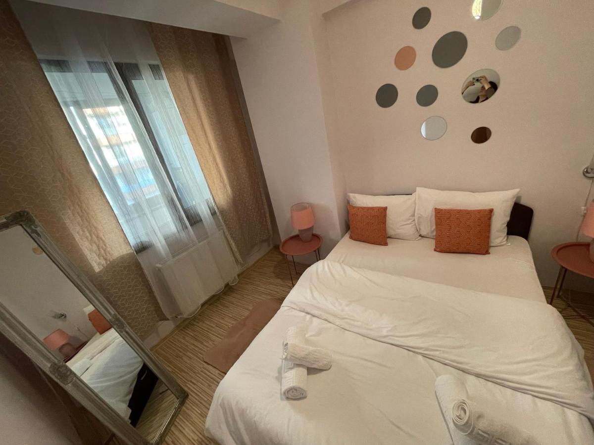 Le Lupin / Center Apartment Iasi Luaran gambar
