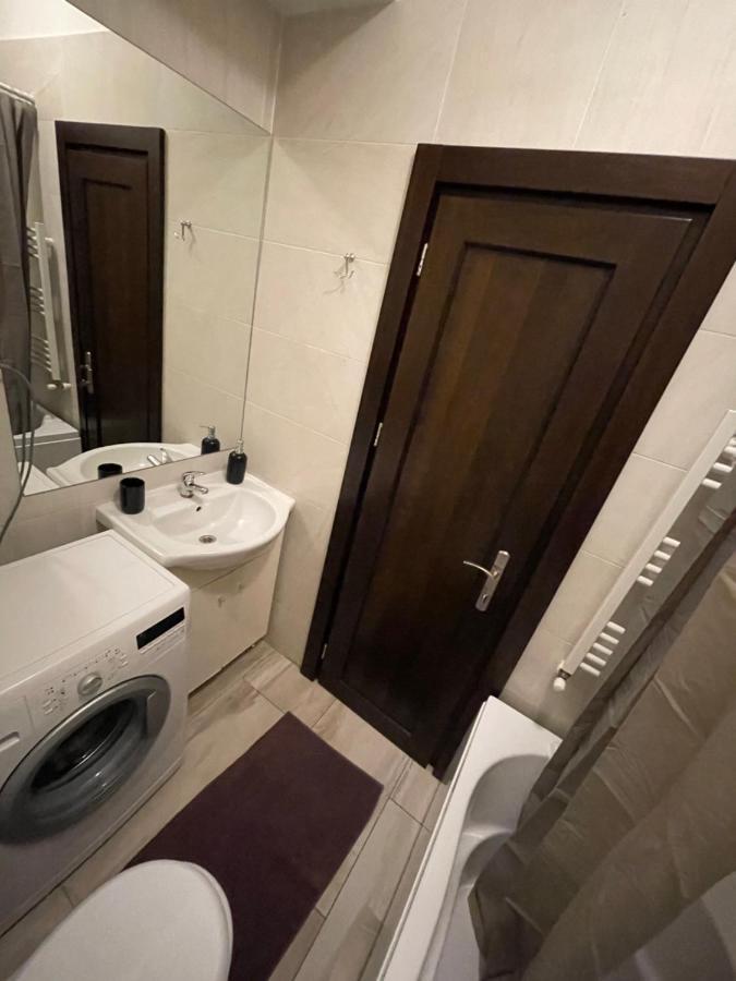Le Lupin / Center Apartment Iasi Luaran gambar